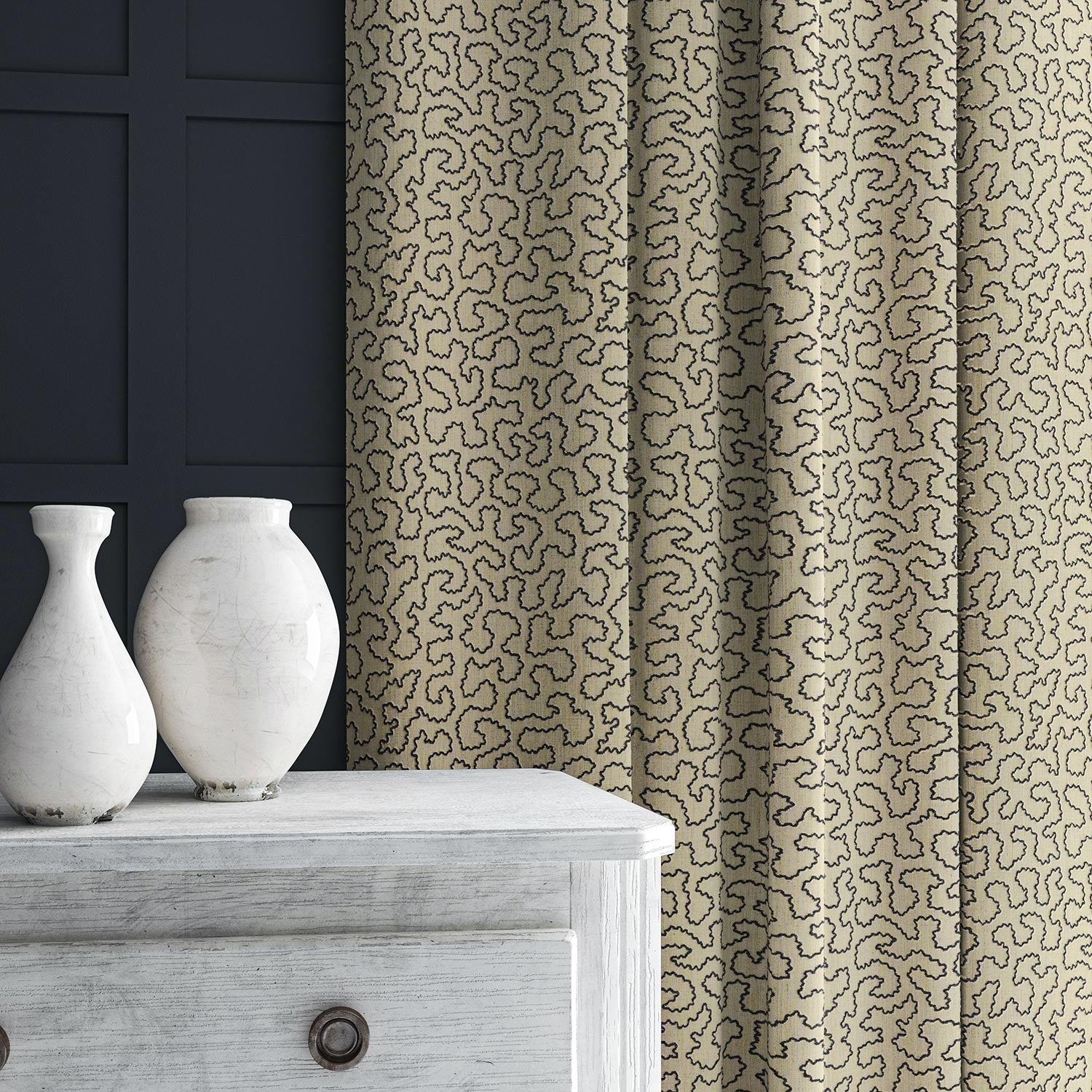 Curtain in blue and beige woven fabric featuring a wavy pattern.