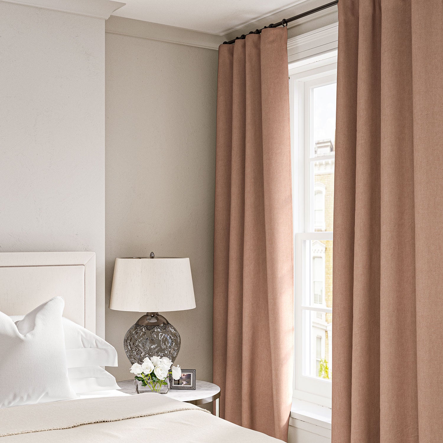 Linen curtain in Buff
