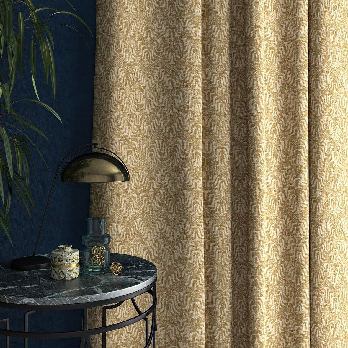 Curtain in a jacquard weave fabric in neutral colours