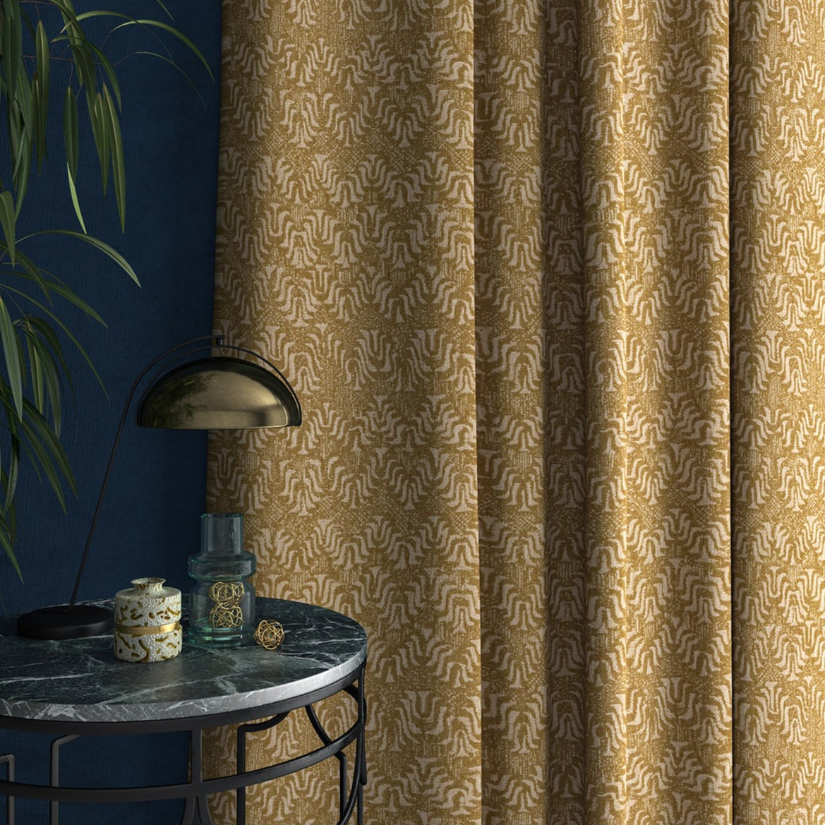 Curtain in a jacquard weave fabric in yellow and neutral colours