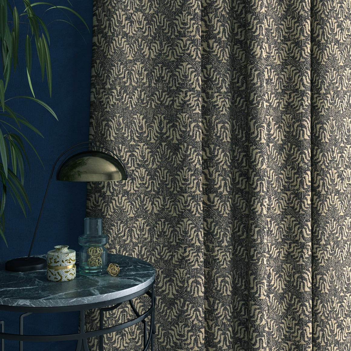 Curtain in a jacquard weave fabric in dark grey and neutral colours