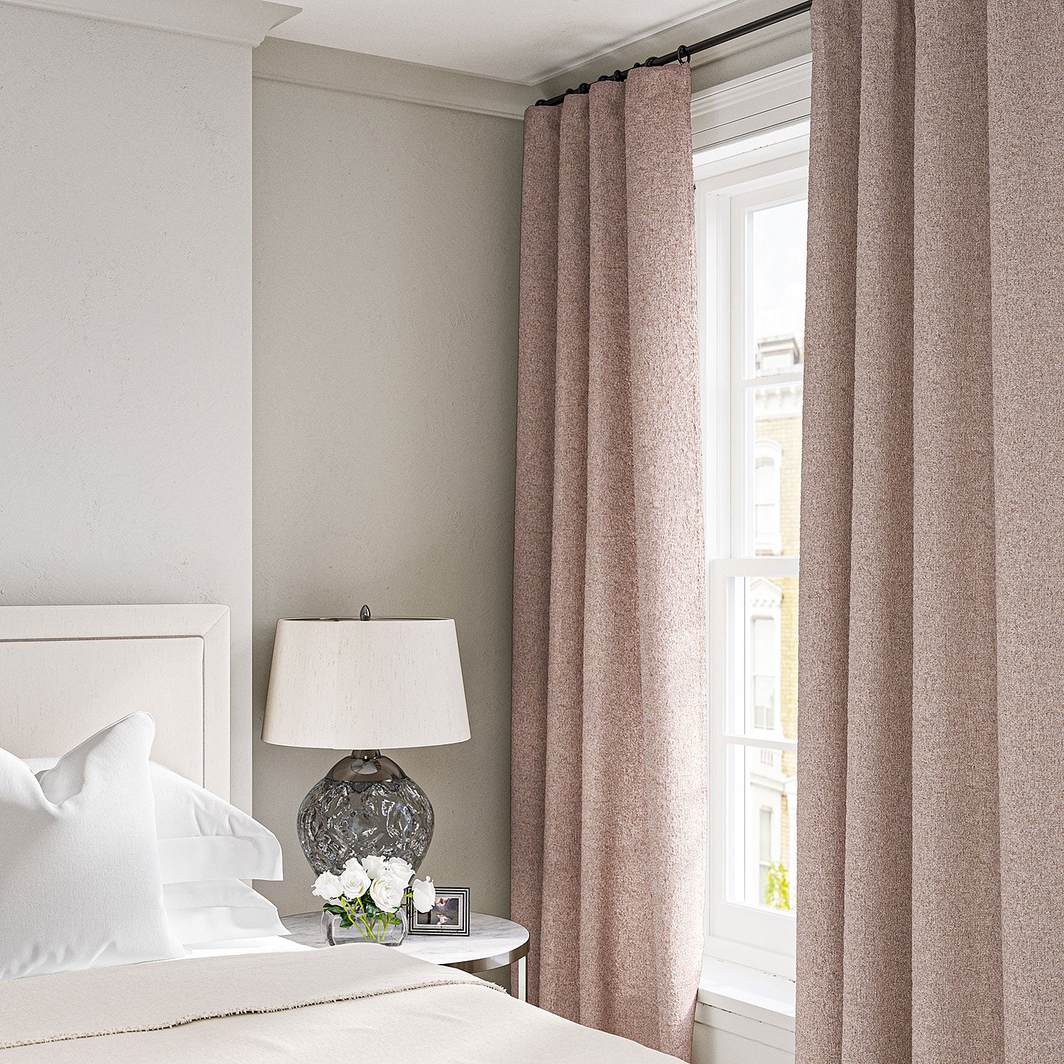 Curtain in a boucle fabric in Pale Pink