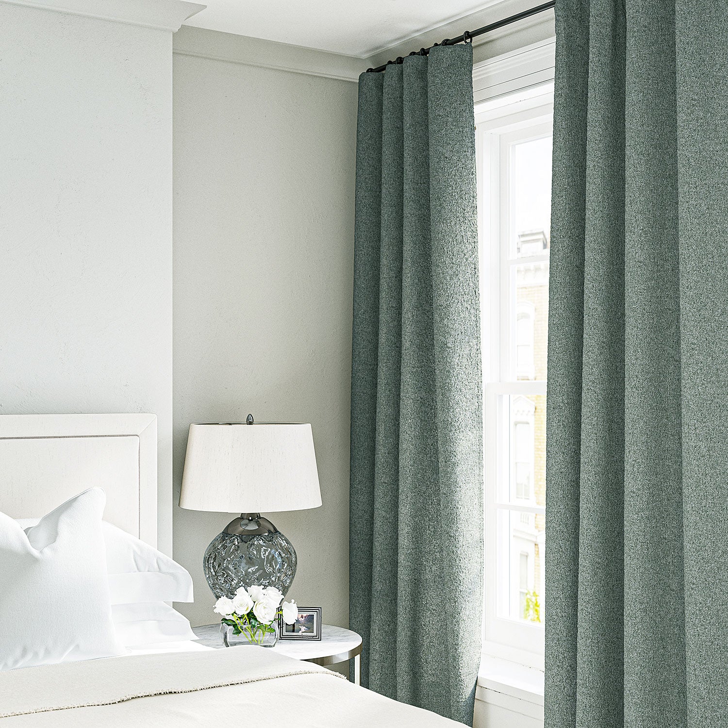 Curtain in a boucle fabric in Mineral