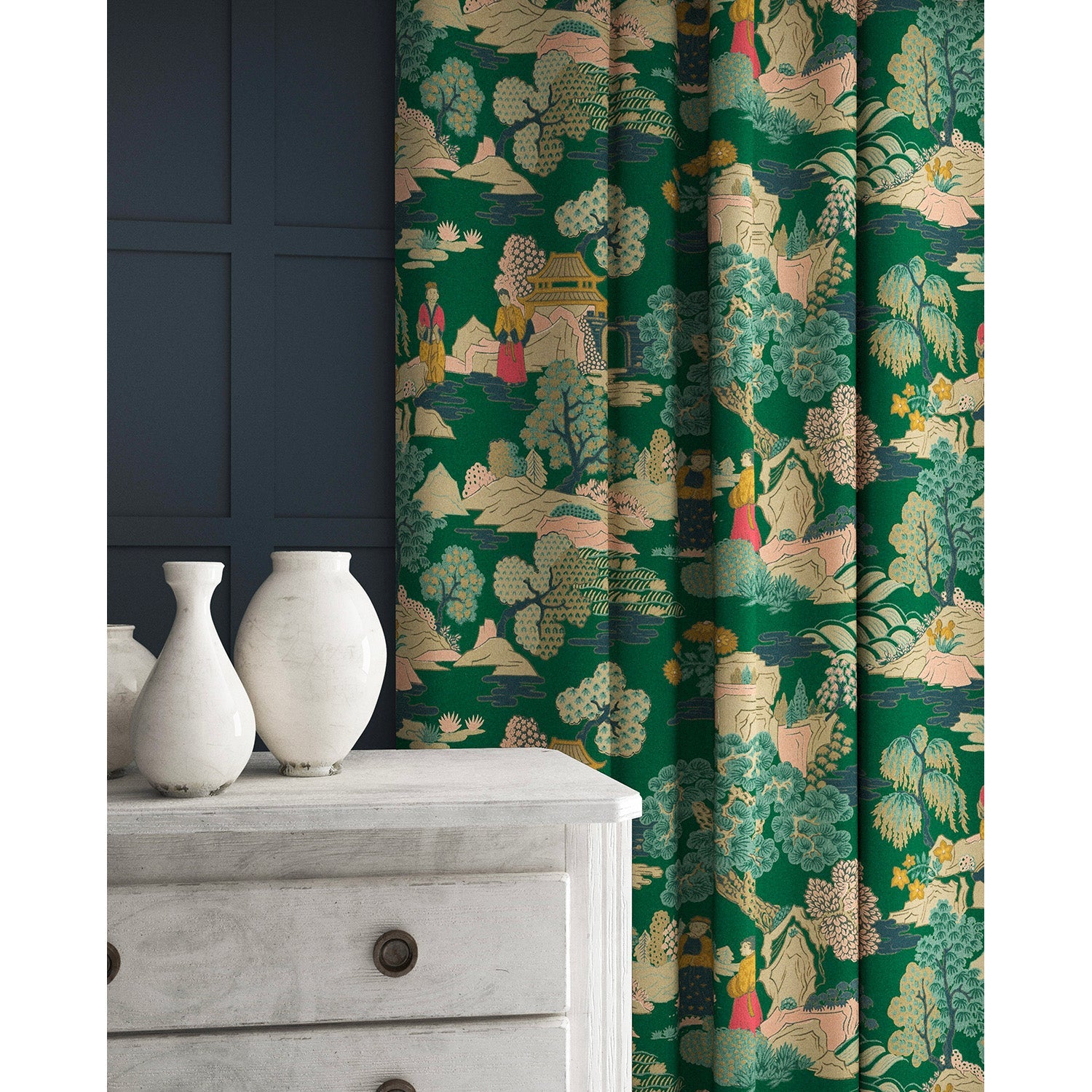 Curtain in a printed velvet fabric featuring a Japanese-style toile in green.