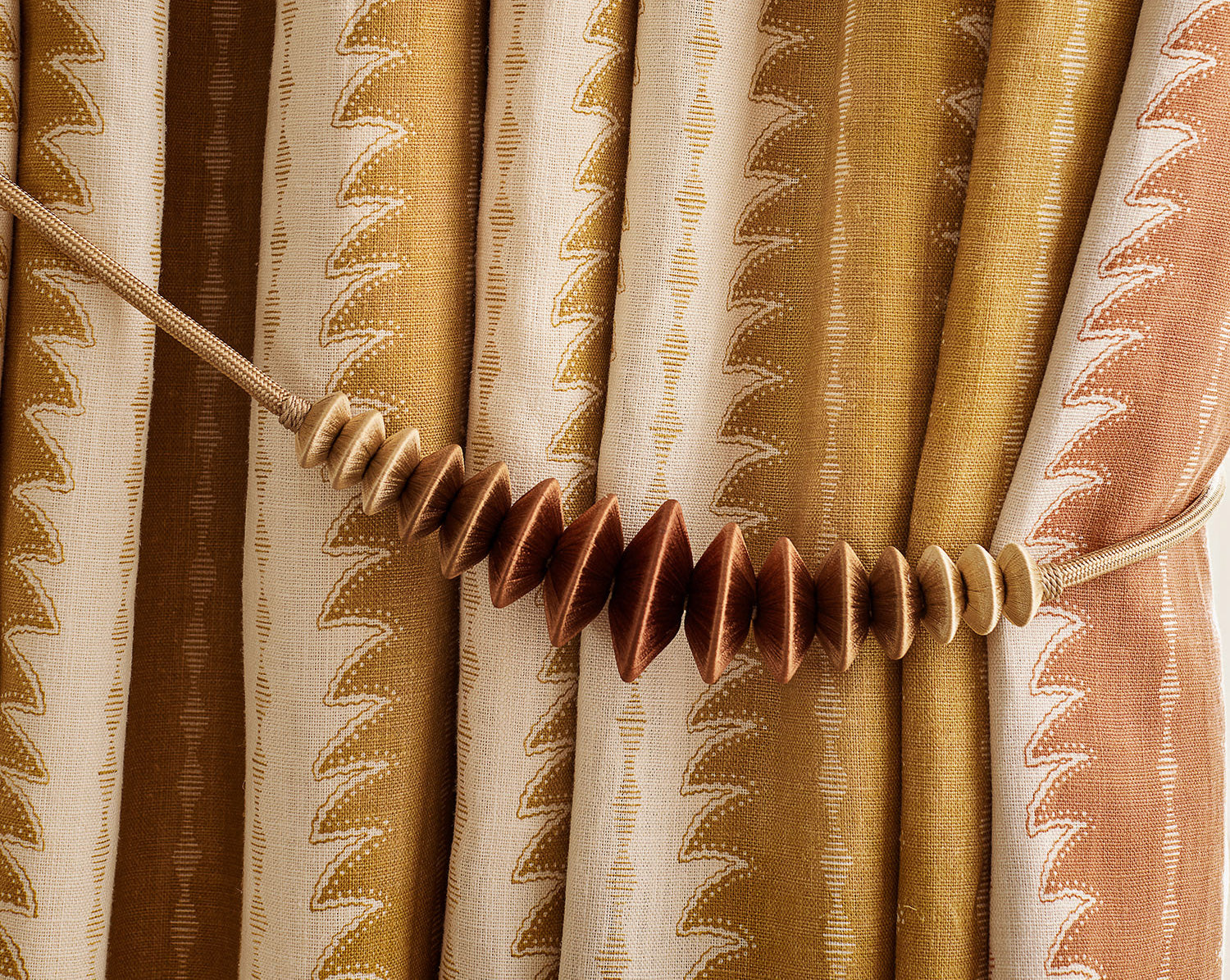 How to Style Linen Curtains: 10 Looks You’ll Love