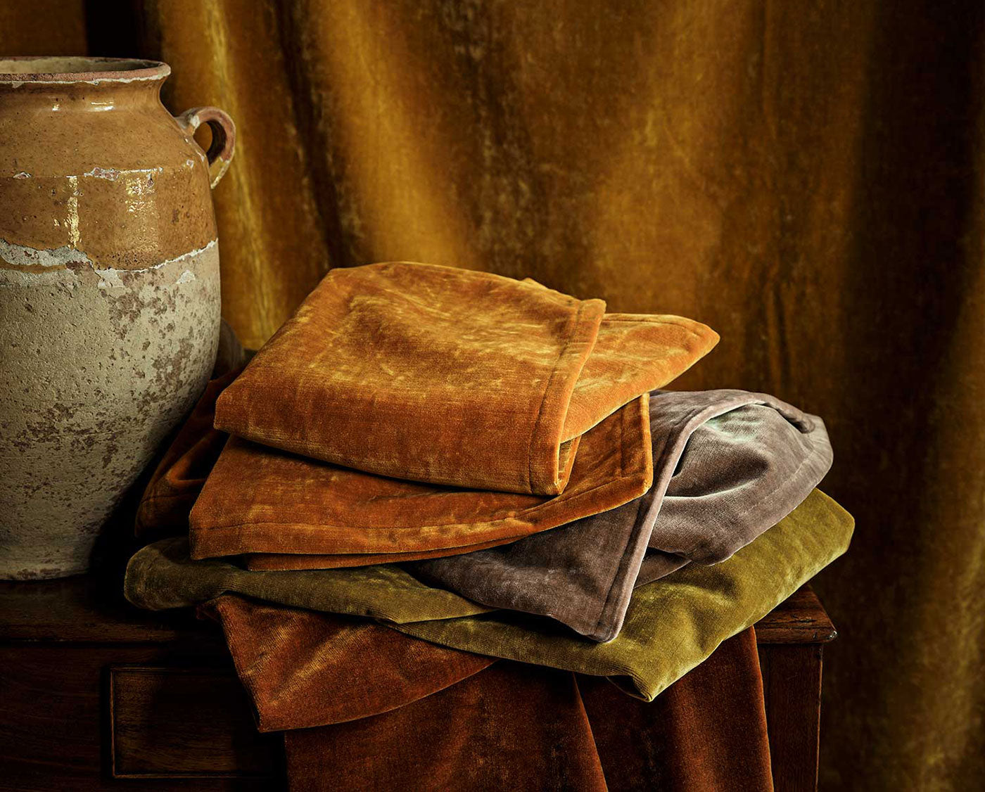 Velvet Fabric Guide: How to Choose, Use and Style Velvet