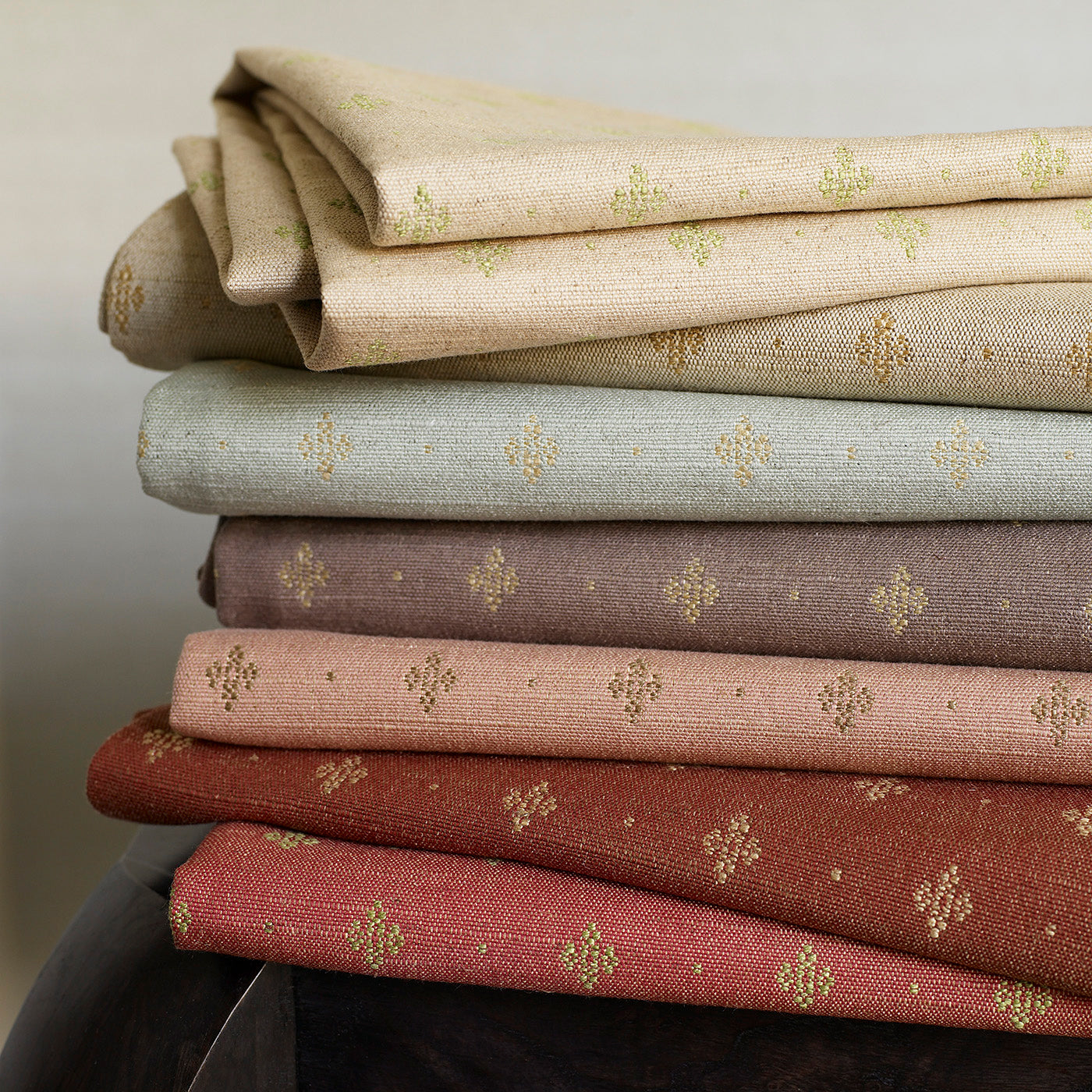 Bryher | Classic English Dobby Weaves