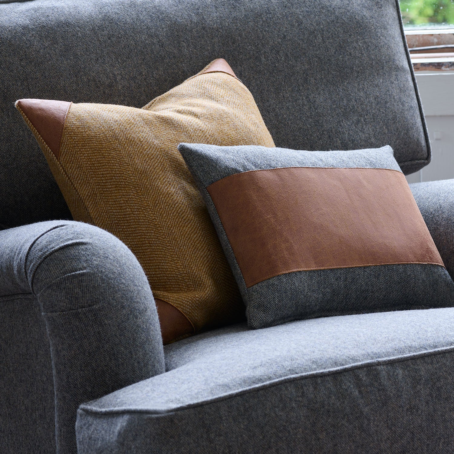 Chair upholstered in a pure wool woven fabric in blue.