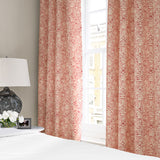 Linen curtain with a jolly and characterful pattern in pink, red and cream