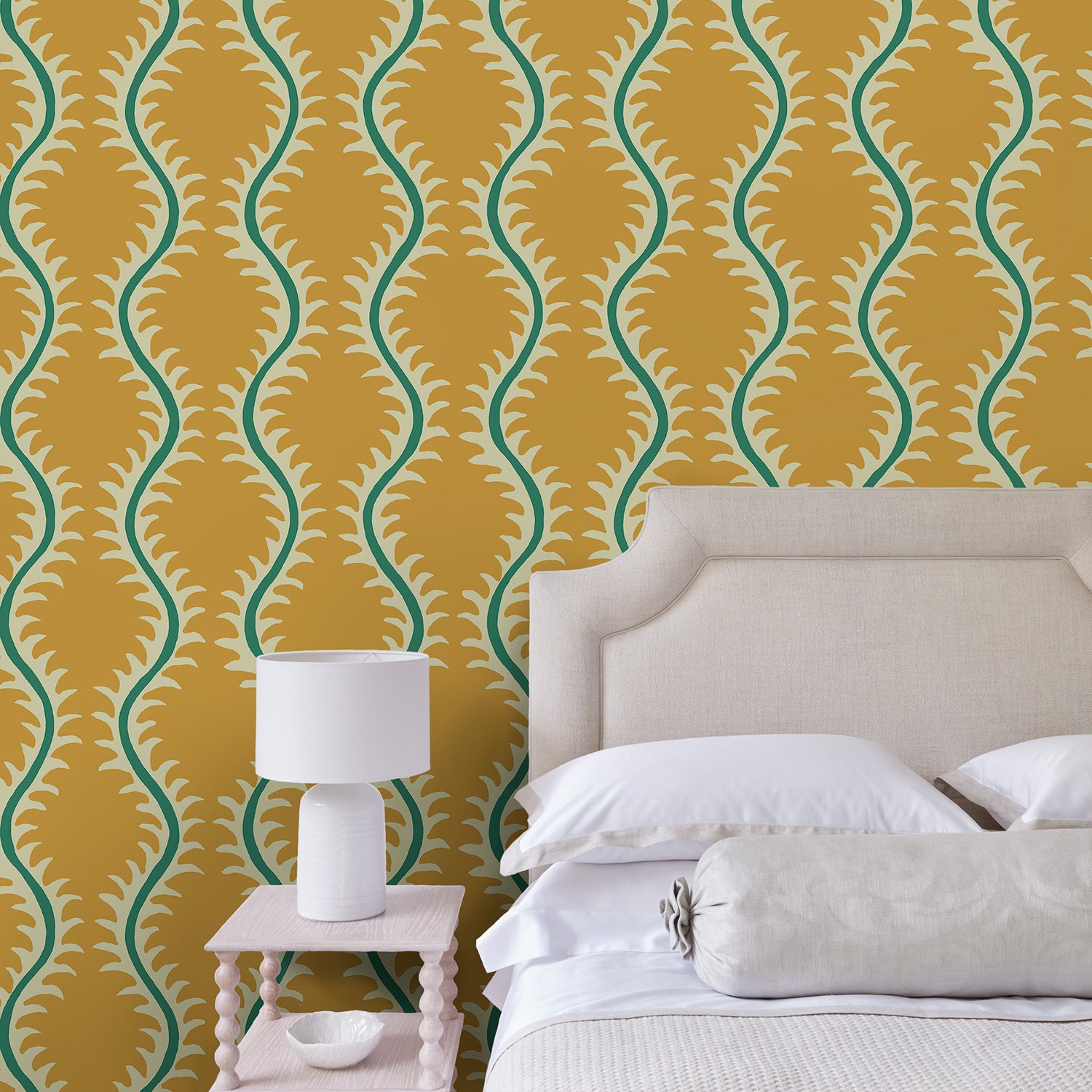 Luxurious wallpaper featuring stylised ferns and wavy lines in yellow and green.