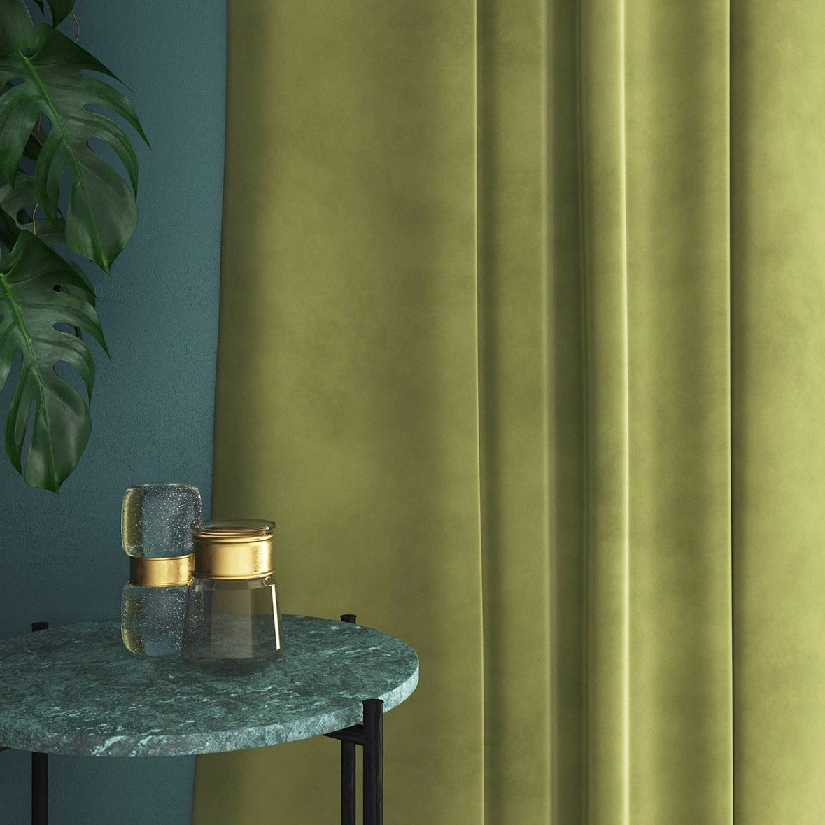 Velvet curtain in green