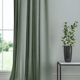 Curtain in a plain fabric, colour Sea Salt.