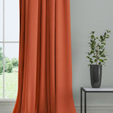 Curtain in a plain fabric, colour Tomato.