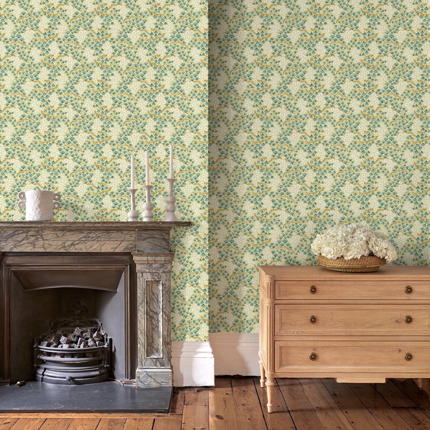Bowood by Colefax and Fowler  Silver  Leaf  Wallpaper  Wallpaper Direct