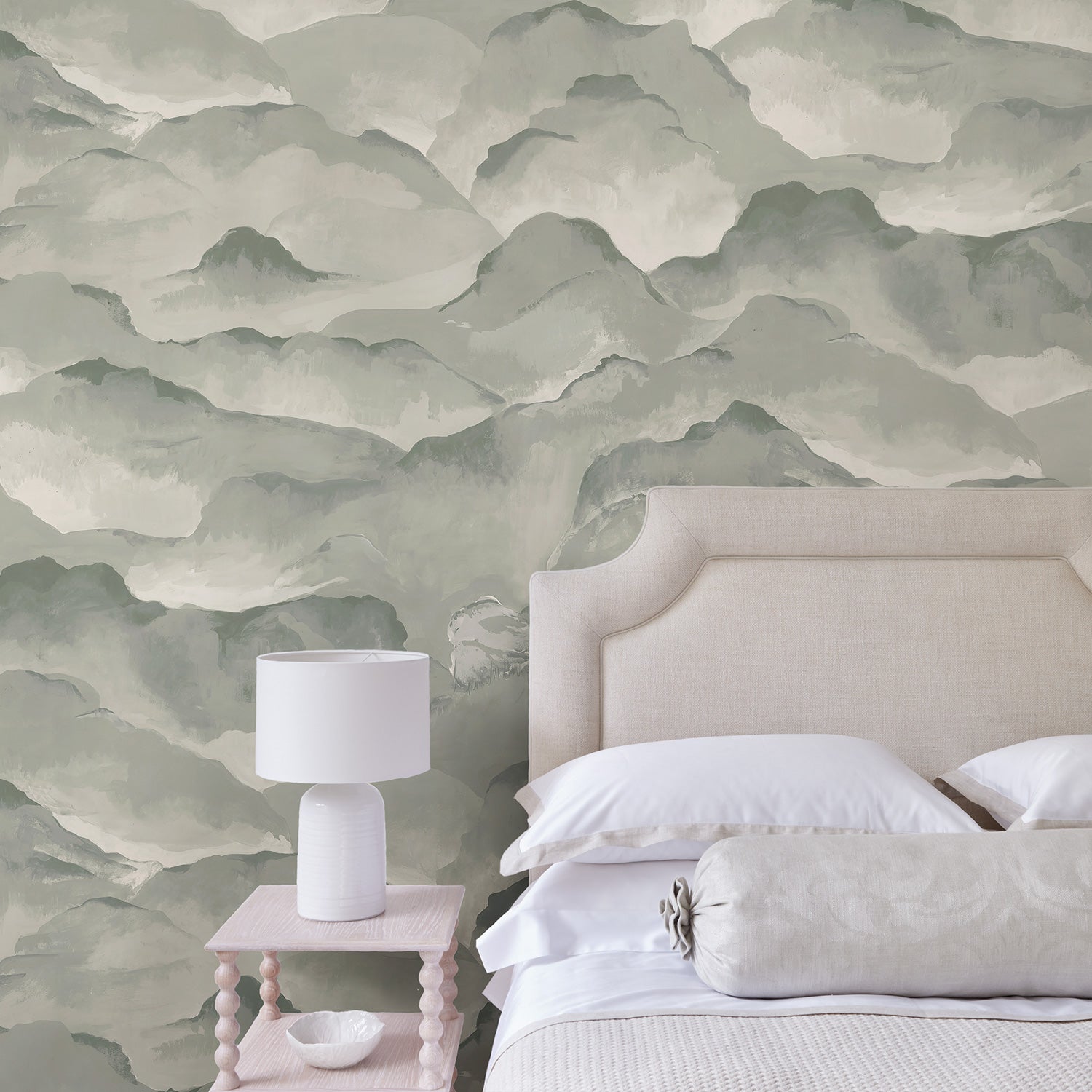 Bedroom with an abstract wallpaper in a monotone colourway.